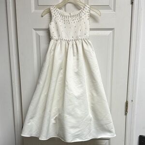 Chic Ivory Sleeveless Kids Dress